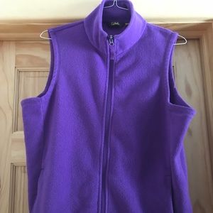 Cabelas purple fleece vest size L